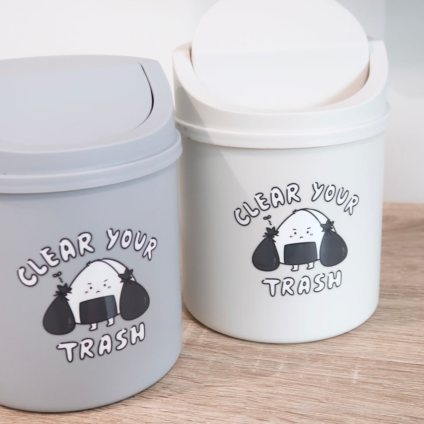 Mini Desk Trash Bin